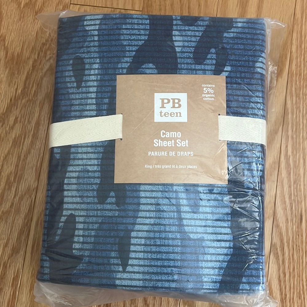 NWT Pottery Barn Teen king size blue camp sheet set.